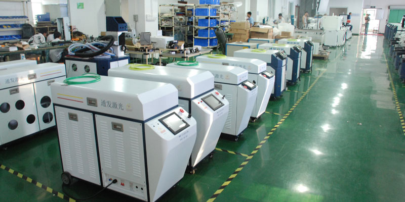 通發(fā)激光TFL-80PF<a href='http://www.xyhw168.com/product/2.htm' class='text_a'>光纖<a href='http://www.xyhw168.com' class='text_a'>激光焊接機(jī)</a></a>