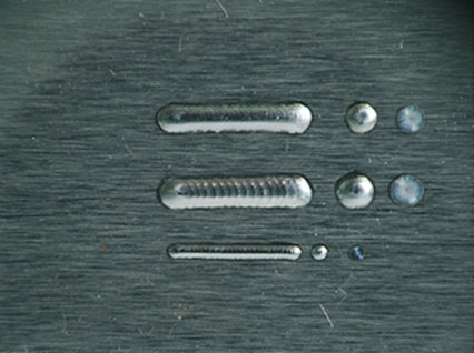<a href='http://www.xyhw168.com/product/3.htm' class='text_a'>模具激光焊機(jī)</a>修復(fù)鏡面模具效果